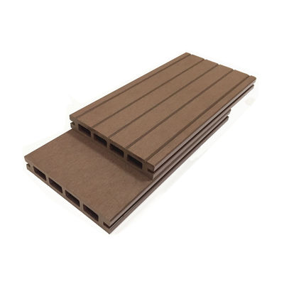 Rugged Wood-Plastic Composite Decking Planks for High-Traffic Areas