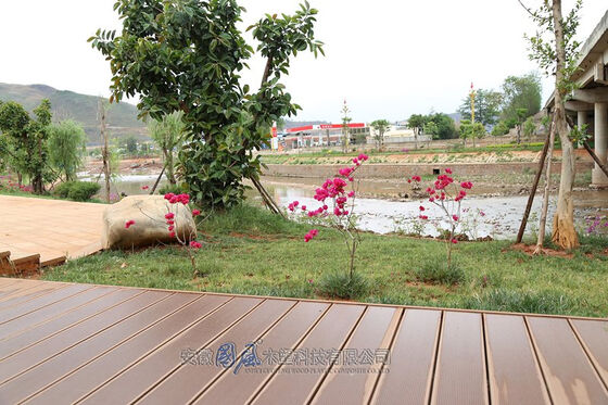 Εξωτερική Φτηνή Co Extrusion Plastic Wood Composite Decking Δάπεδο WPC